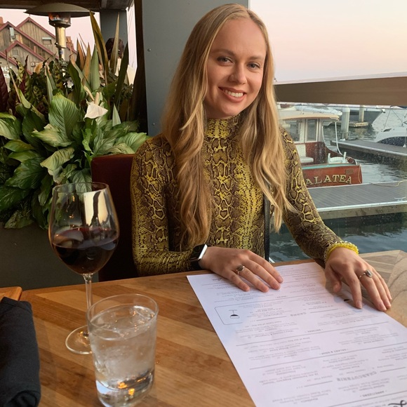 Meet your Posher, Alexandra - Picture 5 of 9